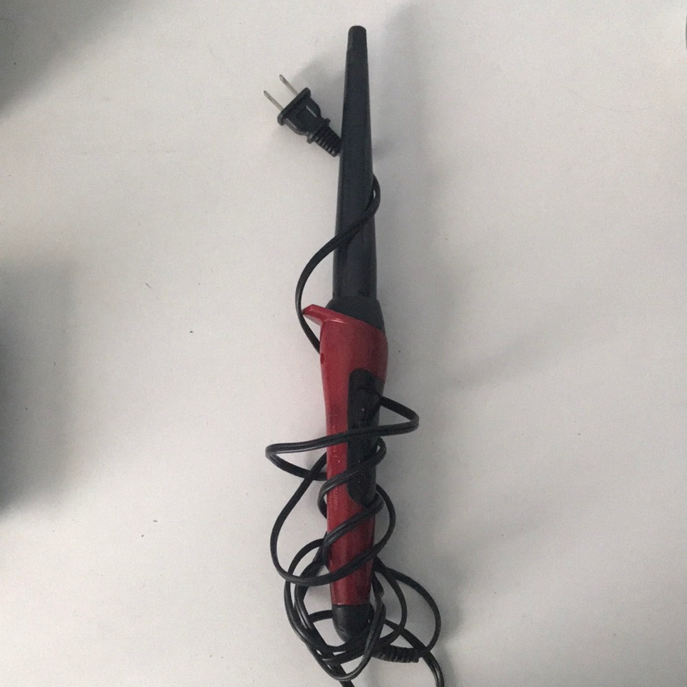 Remington red and black curler